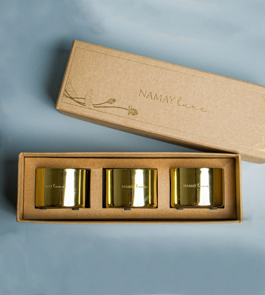 Small set of three candles